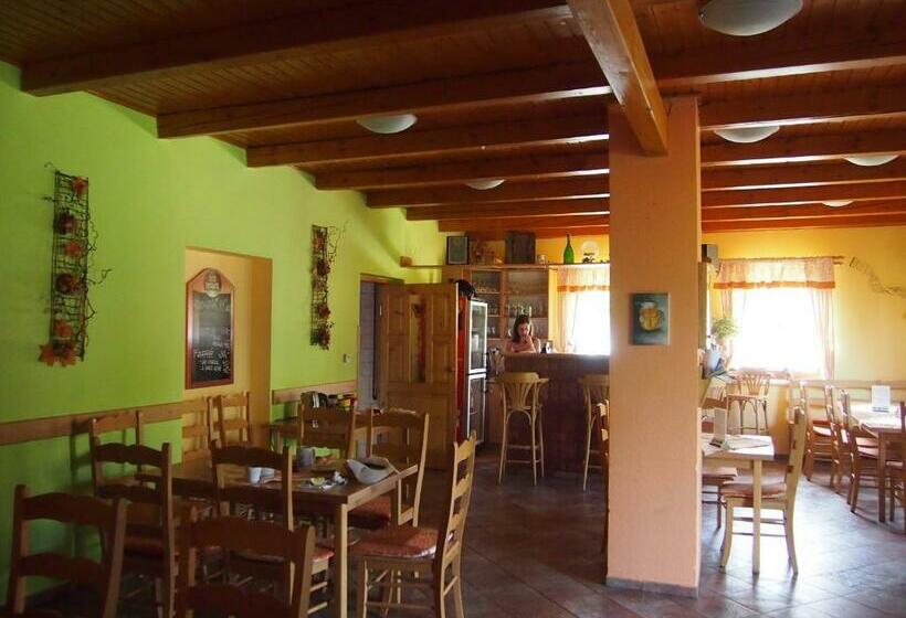 펜션 Penzion Otmarka