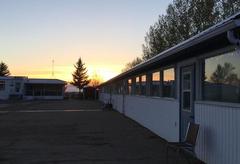 Raval Paradise Motel And Rv Park