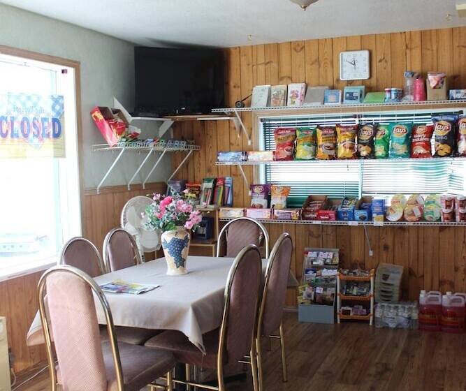 Raval Paradise Motel And Rv Park