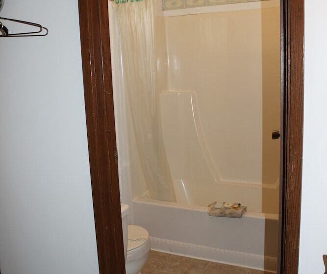 Raval Paradise Motel And Rv Park