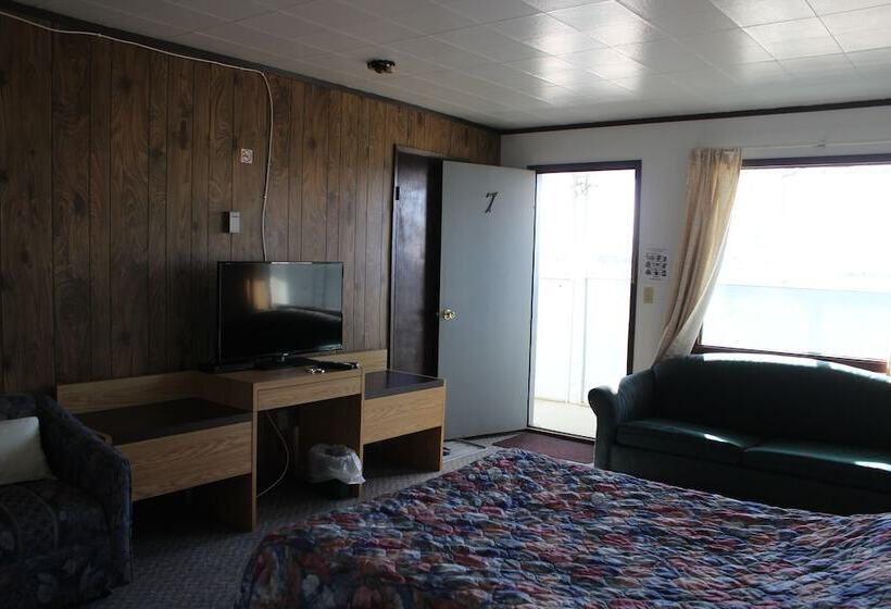 Raval Paradise Motel And Rv Park