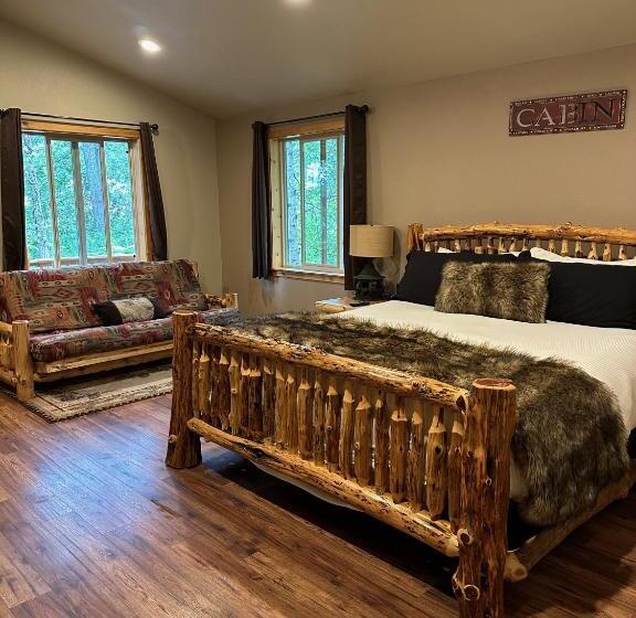 渡假胜地  Summit Lake Lodge