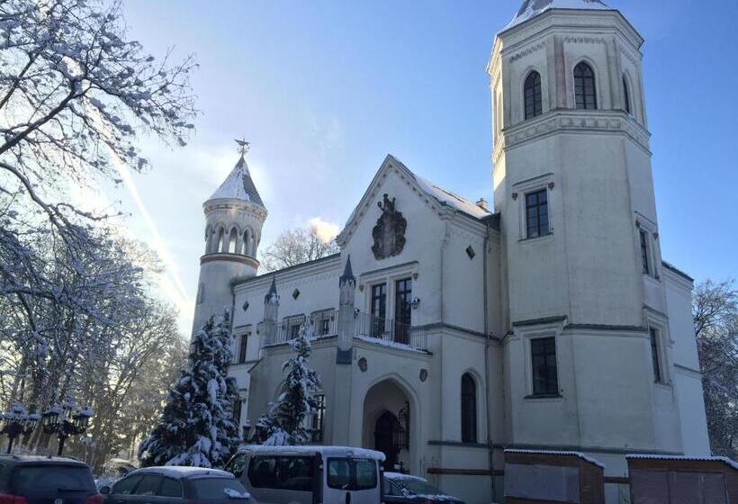 Schlosshotel Bredenfelde