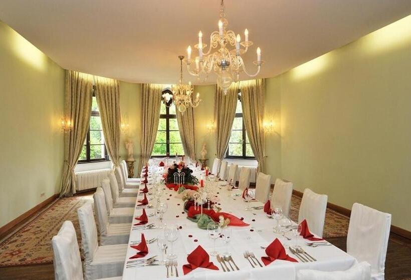 Schlosshotel Bredenfelde