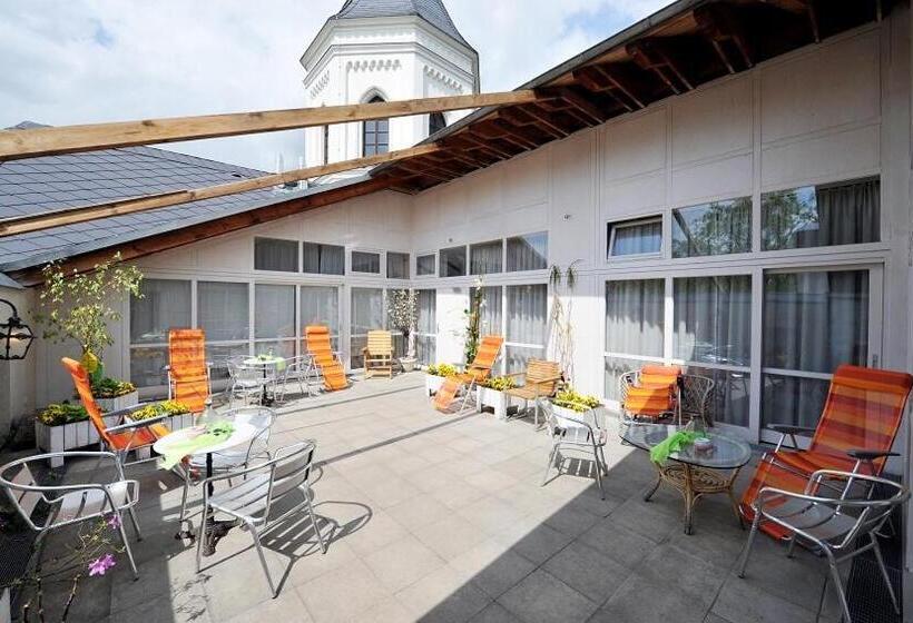 Schlosshotel Bredenfelde