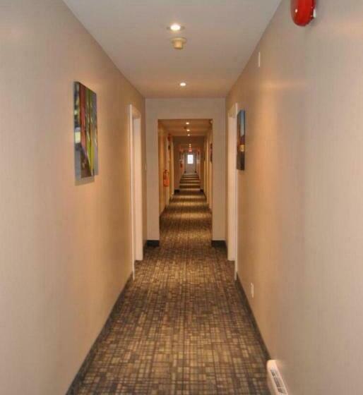 Общежитие Arnold's Cove Inn