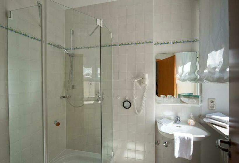 فندق صغير Gasthaus Zur Sonne