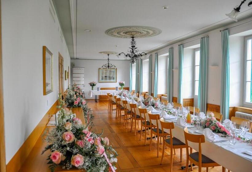 ユースホステル Gasthof Gyrenbad