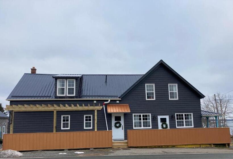 فندق صغير Groundswell Pub & Inn