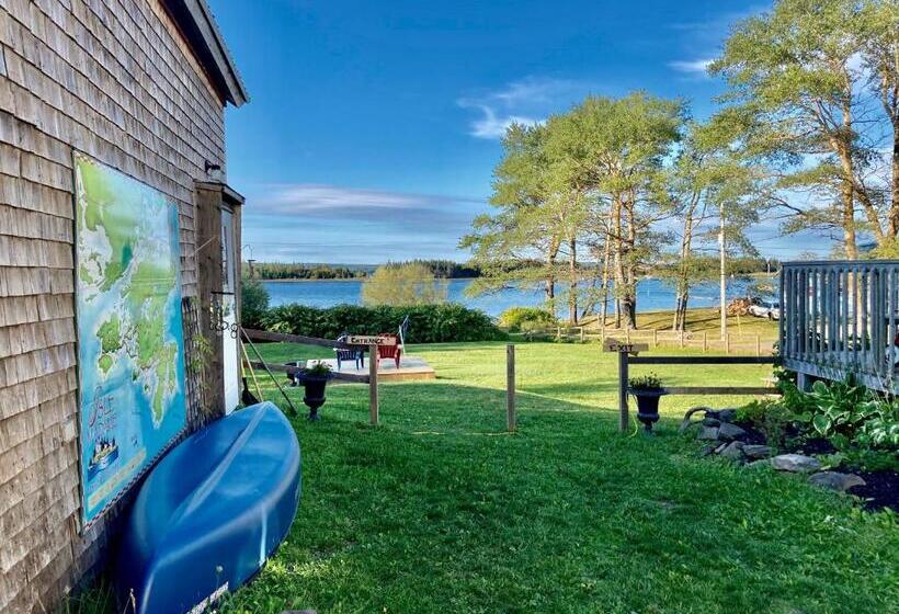 فندق صغير Groundswell Pub & Inn