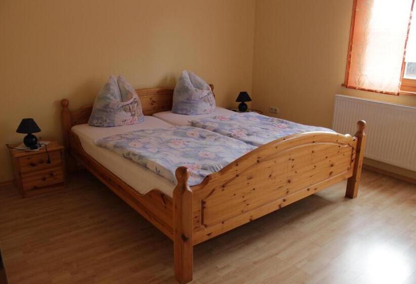 ユースホステル Gästehaus Zum Prinzenfelsen