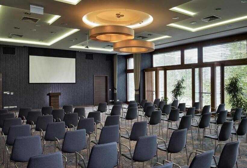 Barack Thermal Hotel And Spa