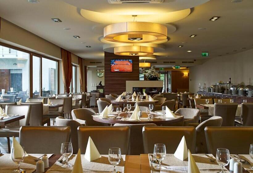 Barack Thermal Hotel And Spa