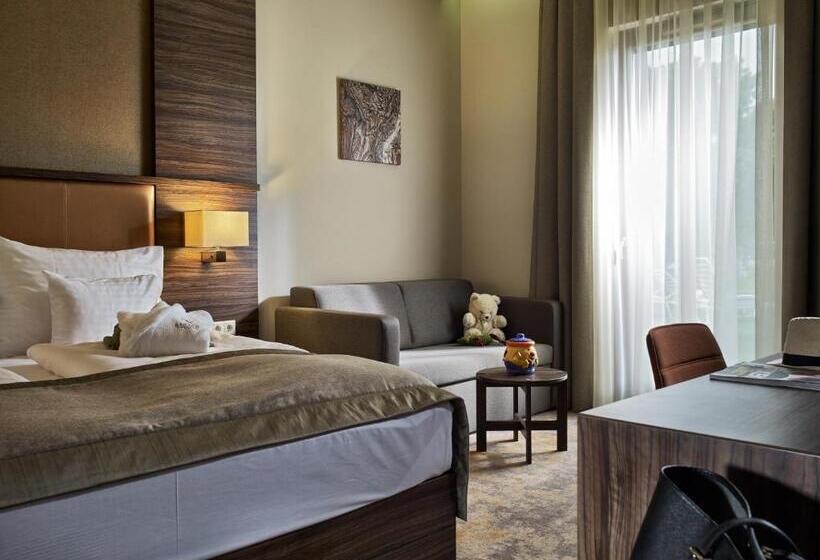 Barack Thermal Hotel And Spa