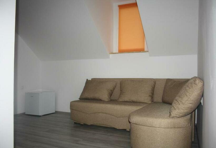 مبيت وإفطار Berkes Vendégház