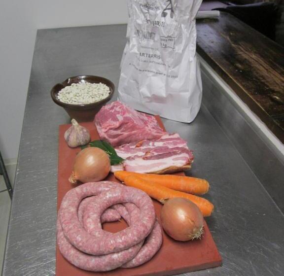 ベッドアンドブレックファースト Chambres Lou Castel