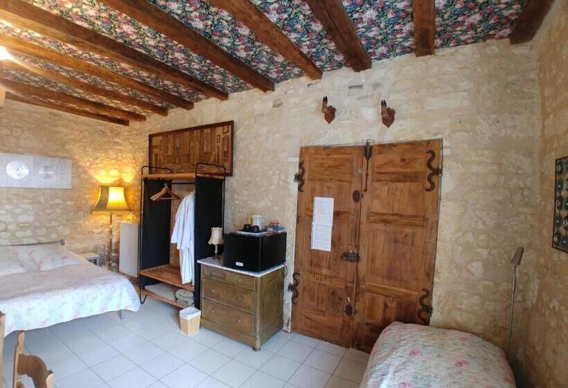 مبيت وإفطار Chambres D Hotes Manoir Le Cristal  Futuroscope à Petit Prix