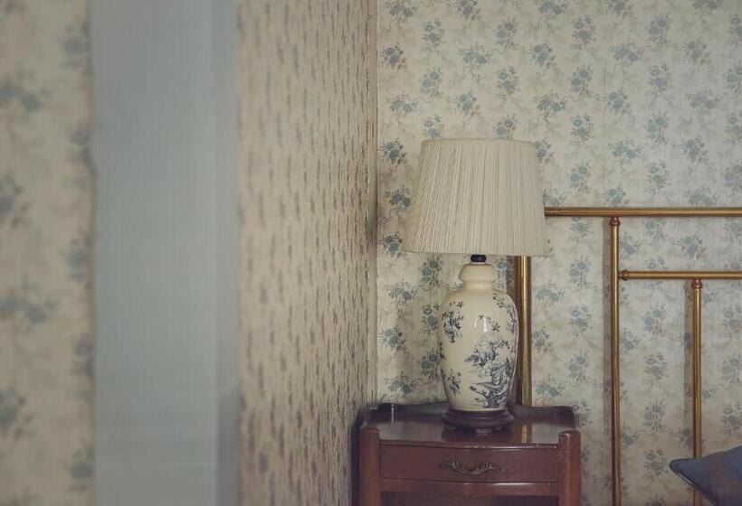 민박 Chateau De Grosfy