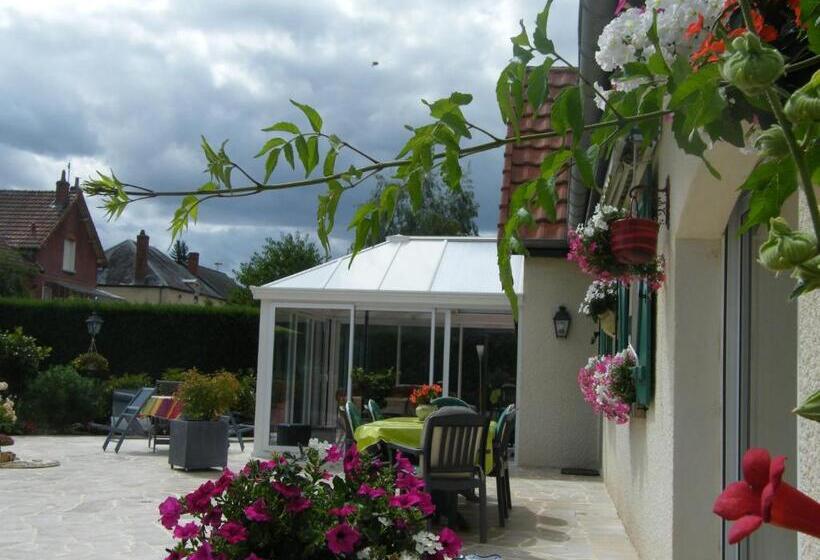 ベッドアンドブレックファースト Chez Marie