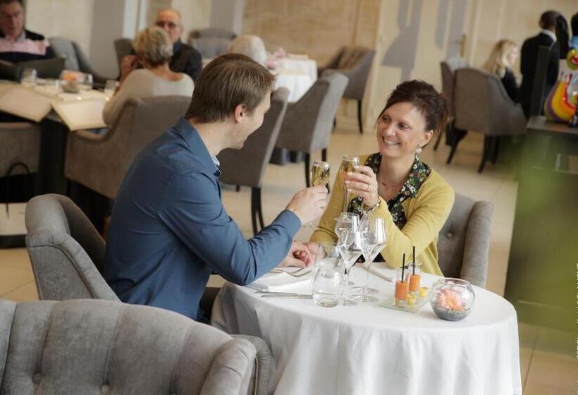 צימר Château De Breuil