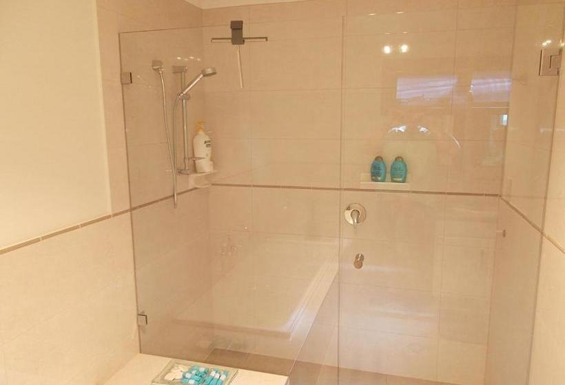 Bed and Breakfast Costa Plenti Southend Bnb