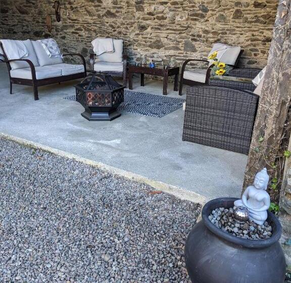 ベッドアンドブレックファースト Fleur De Lys