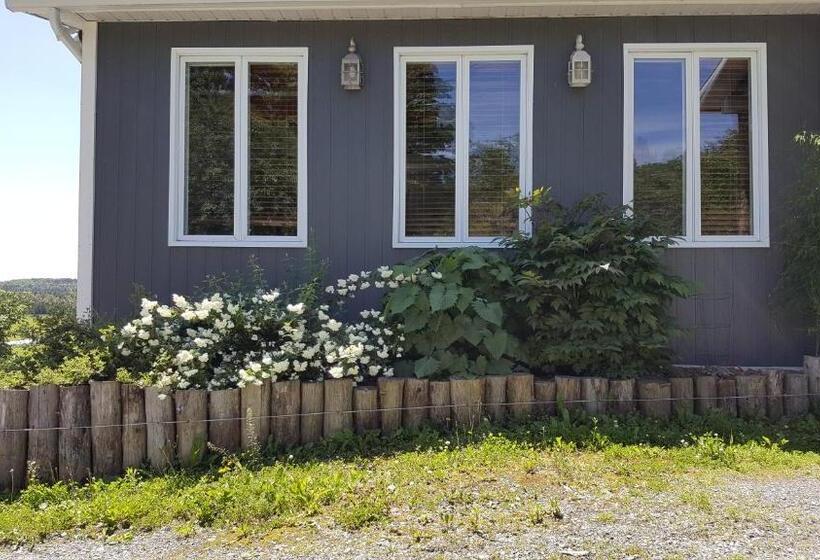 ベッドアンドブレックファースト Gite Chez Gilles Lévesque