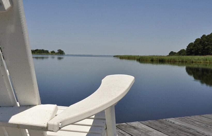 مبيت وإفطار Inn At Huntingfield Creek