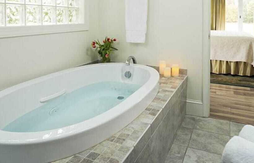 مبيت وإفطار Inn At Huntingfield Creek