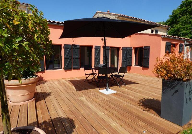 مبيت وإفطار La Grange D'aunis