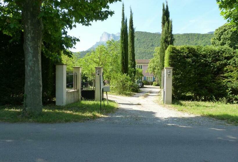 צימר La Maison Rose