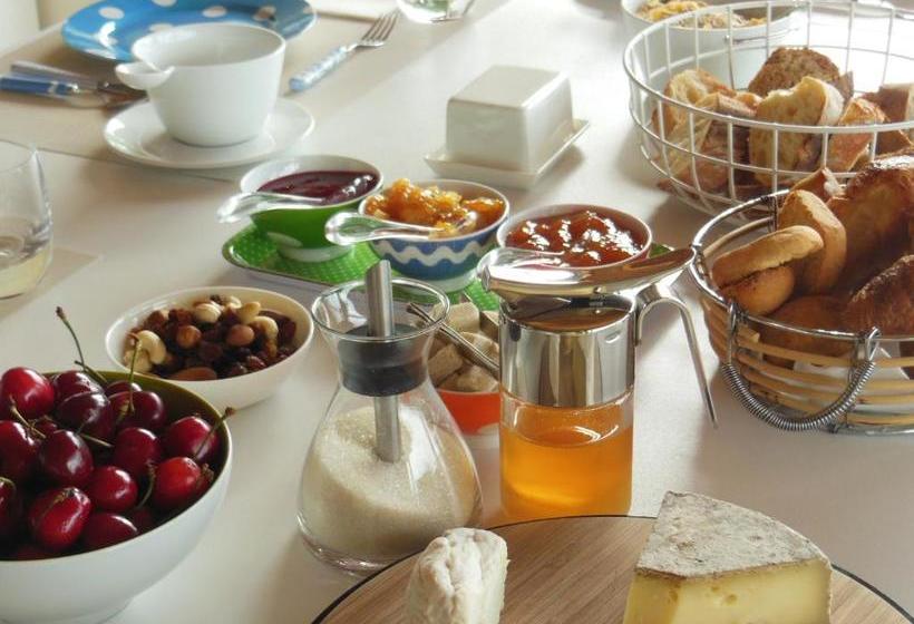 مبيت وإفطار Les Perrelles