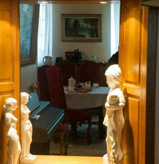 צימר Manoir La Haie Chapeau