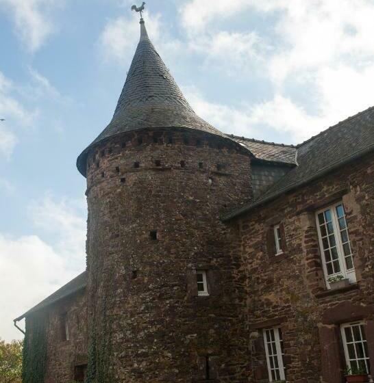 צימר Manoir La Haie Chapeau