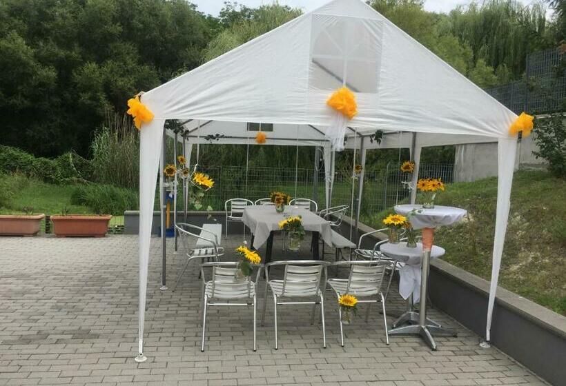 צימר Villa Rigo Panzió