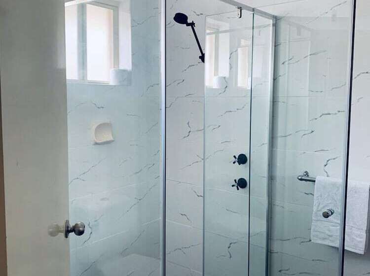 Branxton House Motel