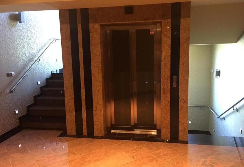 Casino & Hotel Admiral Strážný