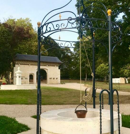 Chateau De Bellevue B&b Et Appartements Avec Piscine Chauffée Et Chambres Partout Climatisées