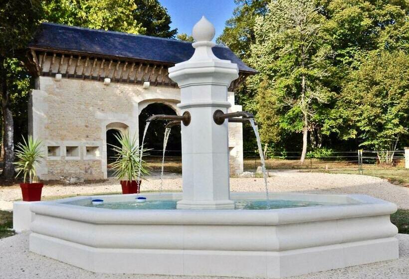 Chateau De Bellevue B&b Et Appartements Avec Piscine Chauffée Et Chambres Partout Climatisées