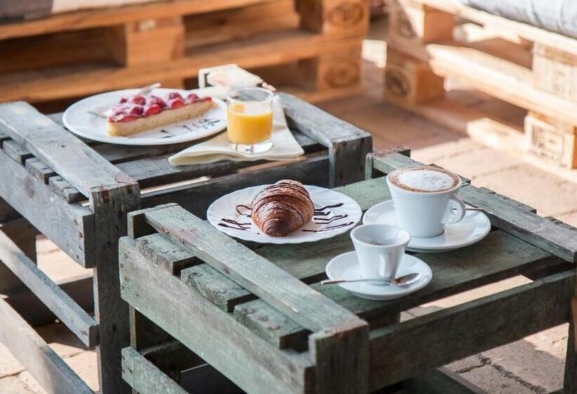 فندق Agriturismo La Fucina