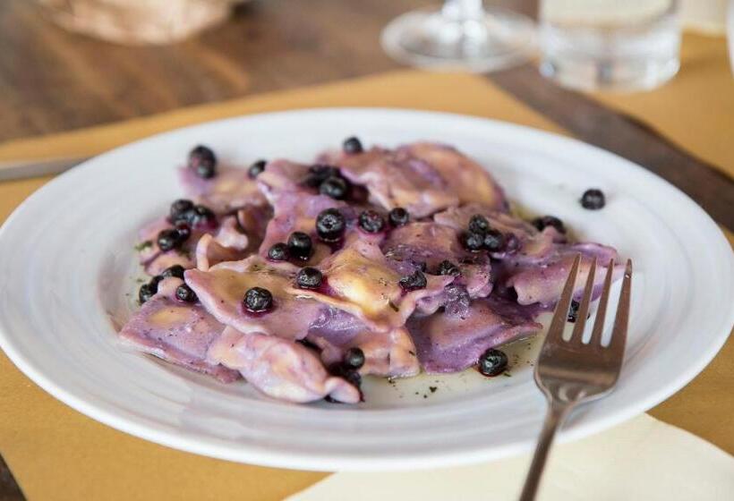 فندق Agriturismo La Fucina