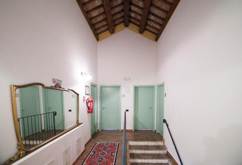 ホテル Agriturismo Principe Pio