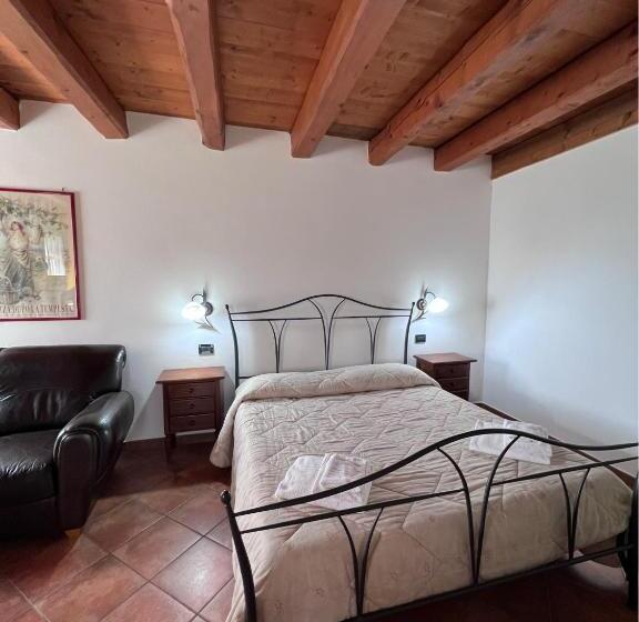 ホテル Agriturismo Principe Pio
