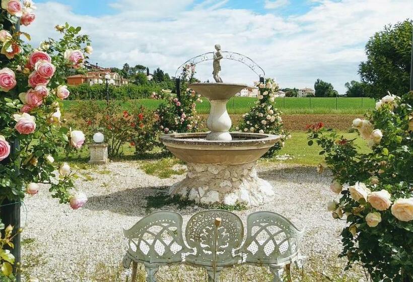 Отель Agriturismo Regina Di Fiori