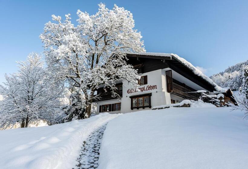 ホテル & Chalets Lampllehen