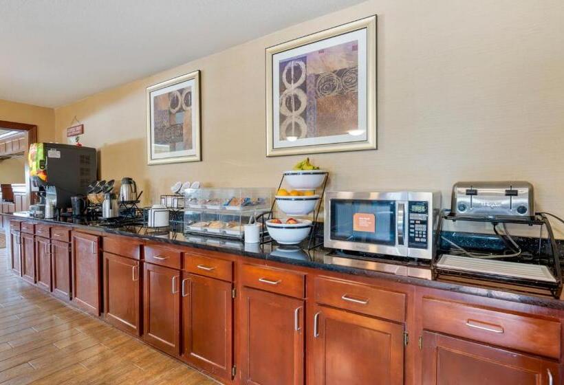 فندق Comfort Inn & Suites Cincinnati Eastgate