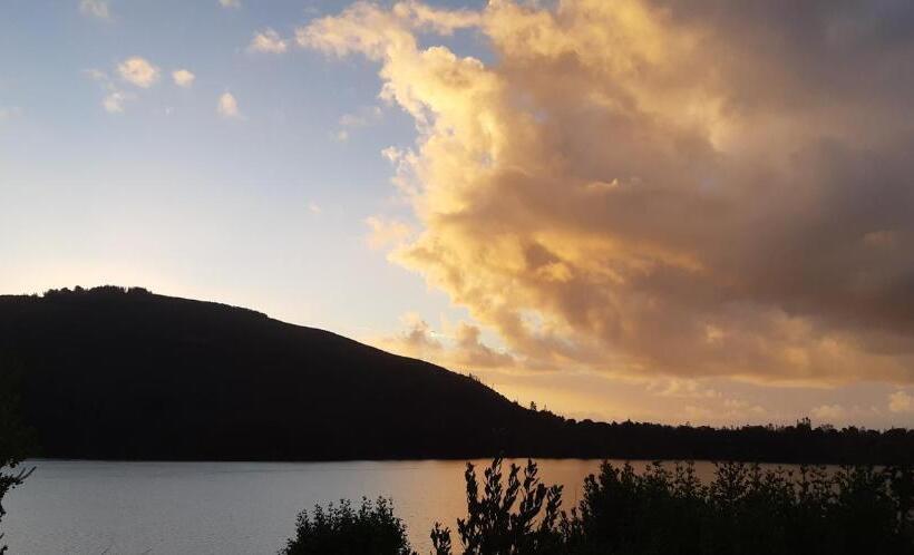 בית מלון כפרי Complejo Pehuen Lago Lanalhue