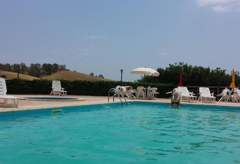 בית מלון כפרי Eco Bio Agriturismo Santacinnara