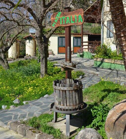 Отель Eco Bio Agriturismo Santacinnara