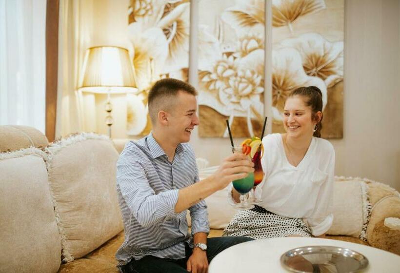 酒店 Elixír Medical Wellness